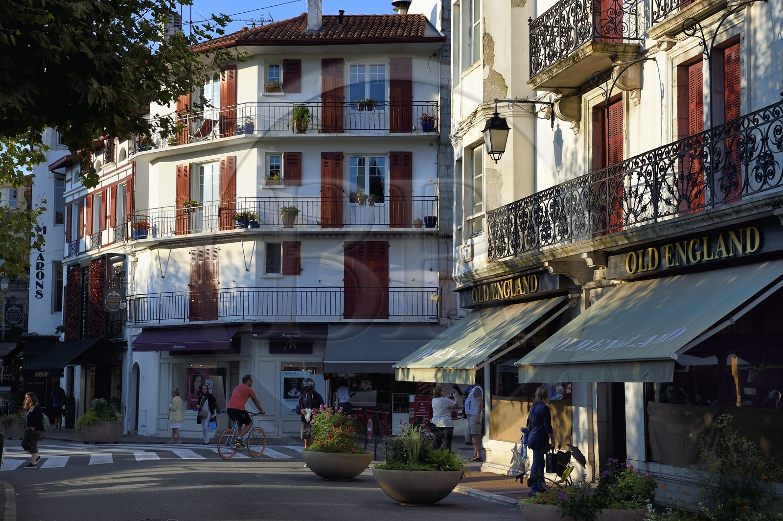 France, Pyrénées-Atlantiques (64), Pays-Basque, Saint-Jean-de-Luz, place Louis XIV