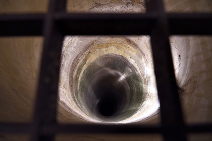 France, Vaucluse, Parc Naturel Regional du Luberon (Natural Regional Park of Luberon), Ansouis, labelled Les Plus Beaux Villages de France (The Most Beautiful Villages of France), Ansouis castle, the escape well