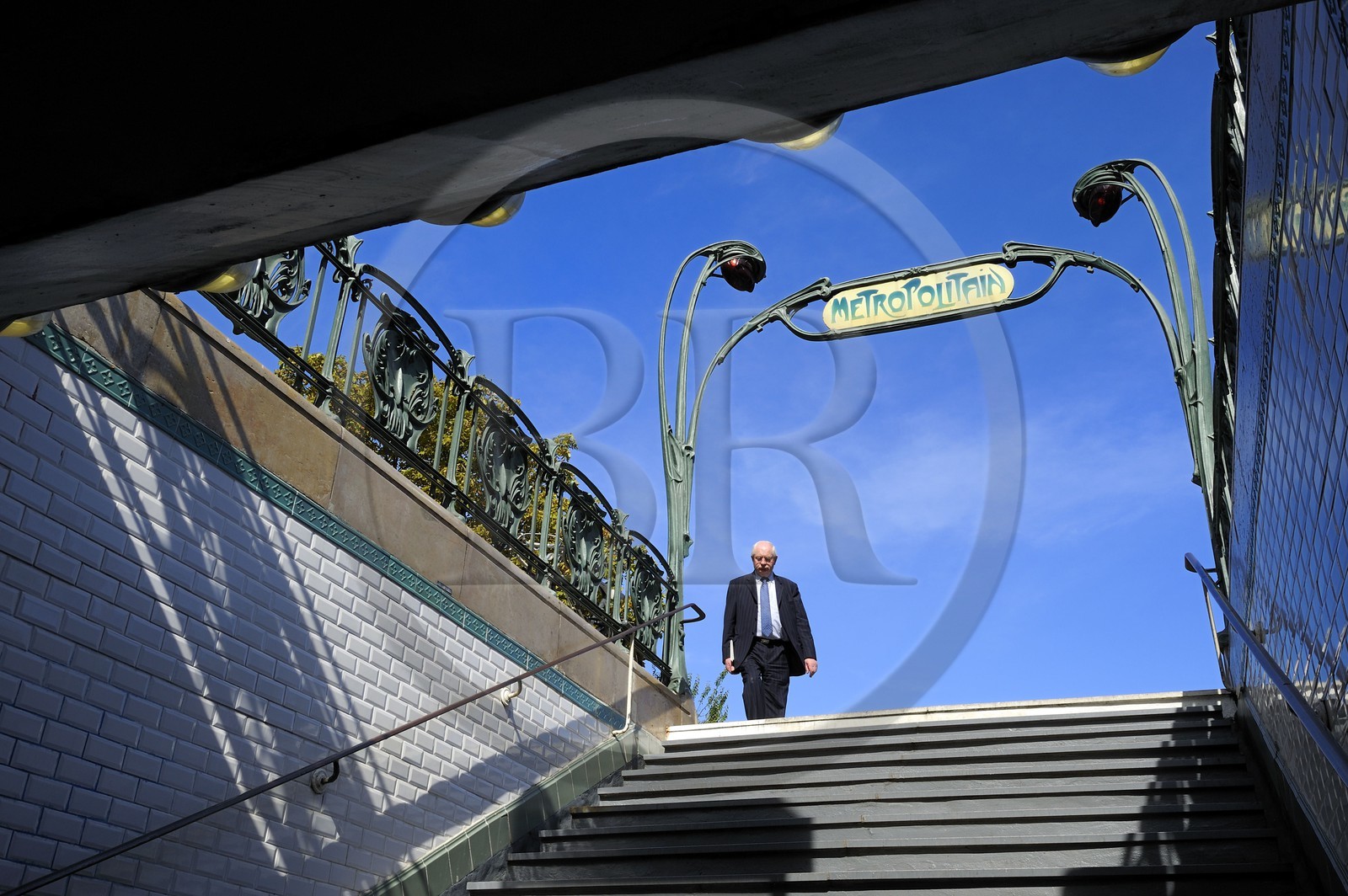 France, Paris (75), place de l'Europe, station de métro de style Art Nouveau d'Hector Guimard