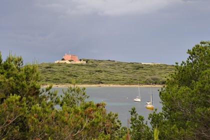 France, Var (83), Iles d'Hyères, parc national de Port Cros, Ile de Porquerolles, fort privé et restauré du Grand Langoustier