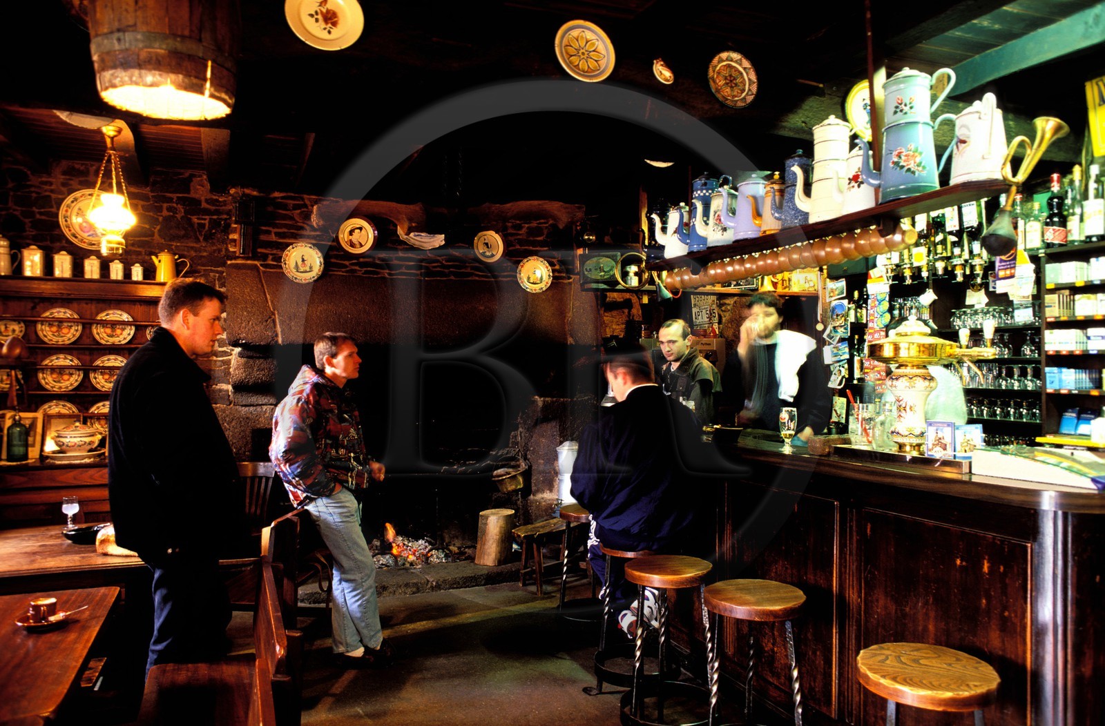 France, Finistère (29), Guimiliau, le relais du calvaire, Café-bar