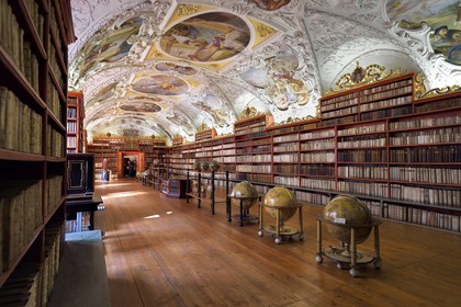République Tchèque, Prague, centre historique classé Patrimoine Mondial de l'UNESCO, quartier de Strahov, bibliothèque du Monastère de Strahov, salle théologique