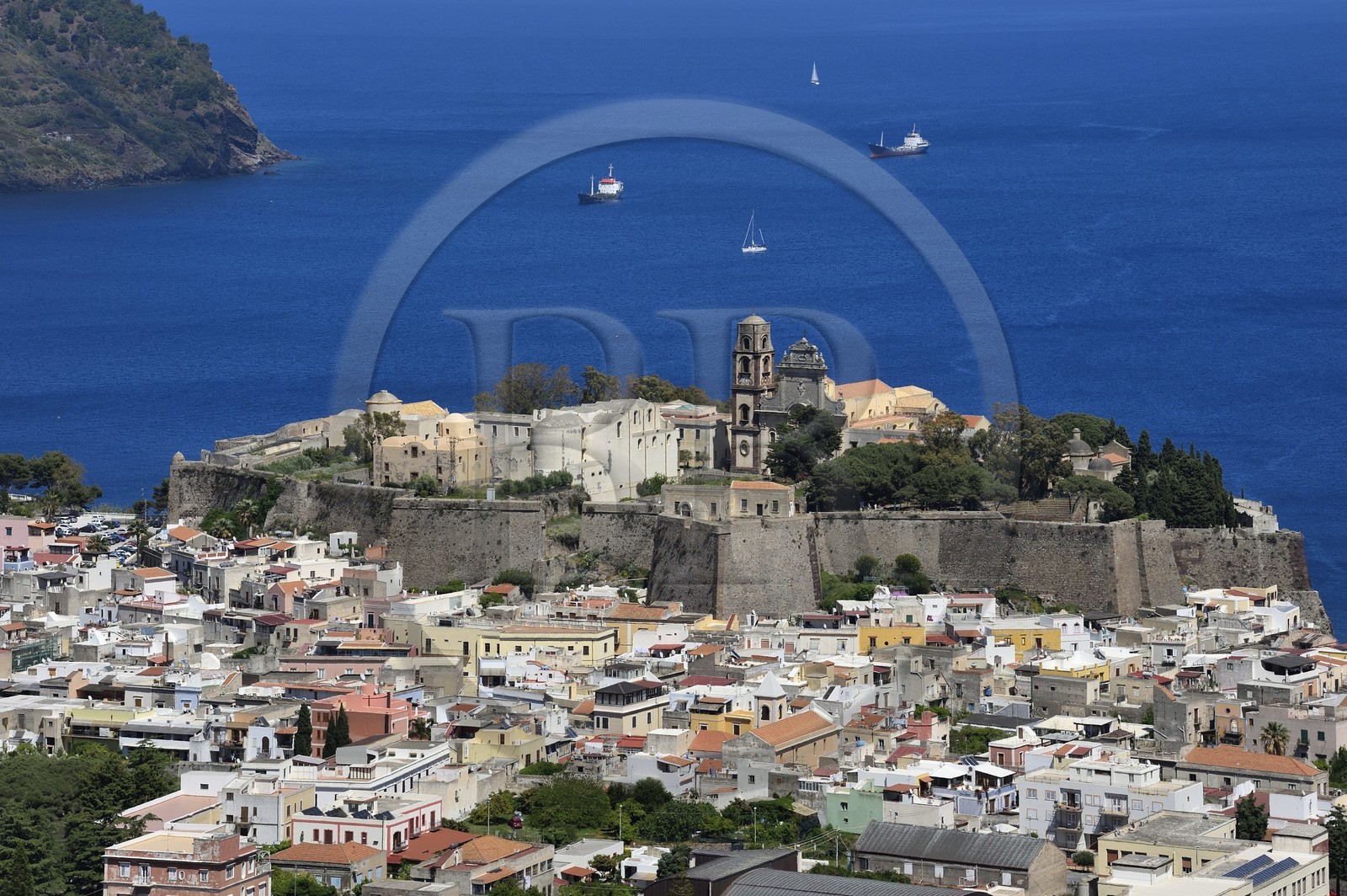 Italy, Sicily, Aeolian Islands, listed as World Heritage by UNESCO, Lipari Island, Lipari, Lipari dominated by its citadel