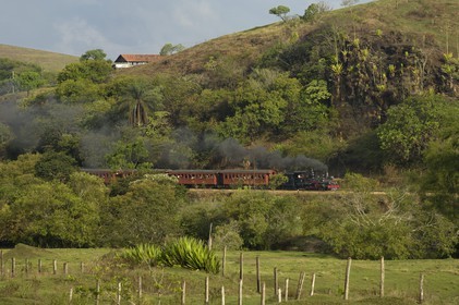 Brésil, Etat du Minas Gerais, le train vapeur Maria Fumaça qui fait la liason entre Sao Joao del Rei et Tiradentes