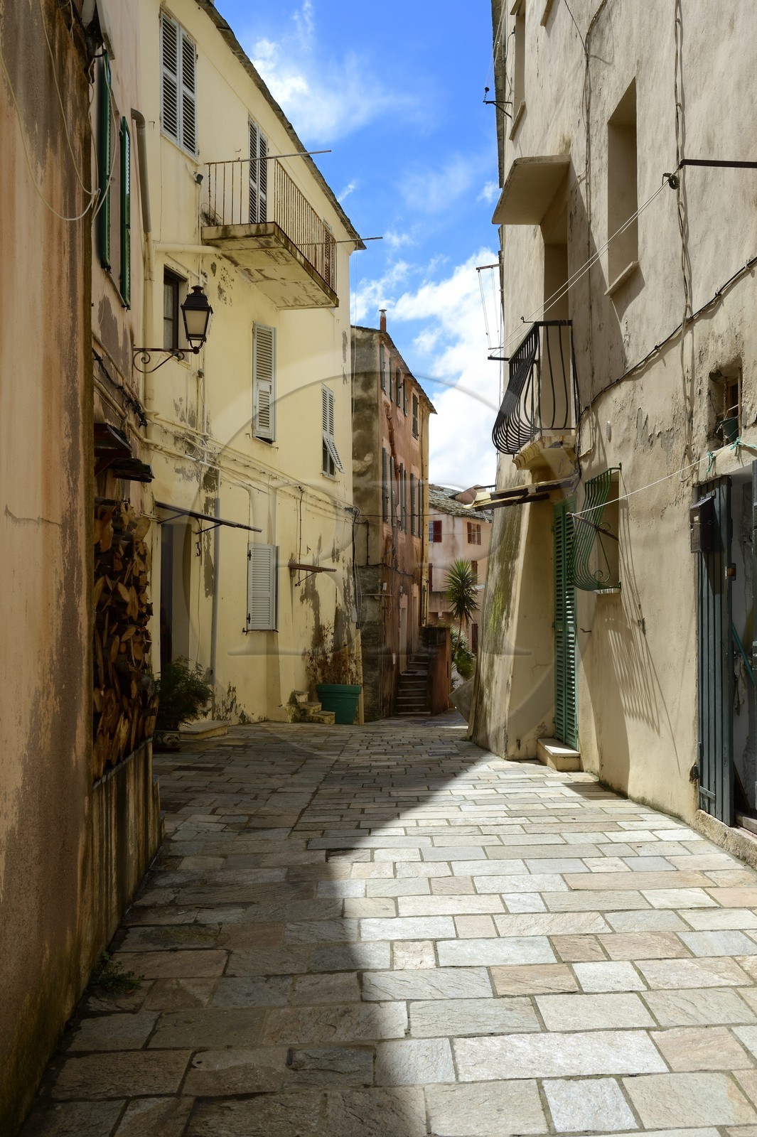 France, Haute-Corse (2B), Bastia, la Citadelle quartier de Terra-Nova, rue de la Chartreuse