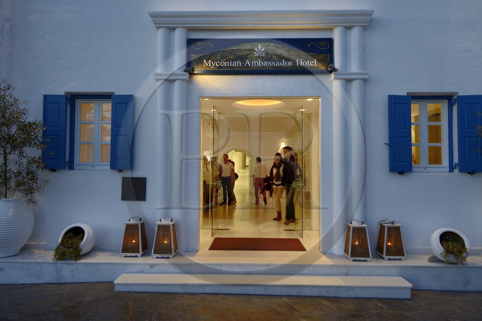 Grèce, Les Cyclades, mer Égée, île de Mykonos, village de Platis Gialos, l'hôtel Relais & Châteaux Myconian Ambassador Thalasso Spa