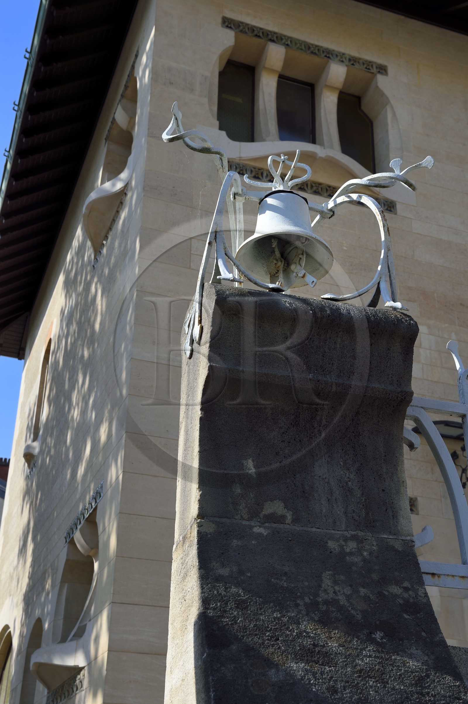 France, Meurthe-et-Moselle (54), Nancy, la Villa Majorelle de style Art Nouveau par l'architecte Henri Sauvage, ferronnerie de la cloche d'accueil