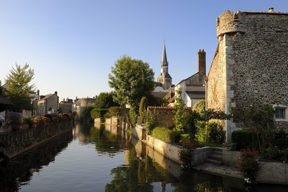 France, Eure-et-Loir (28), Bonneval, le fossé des remparts