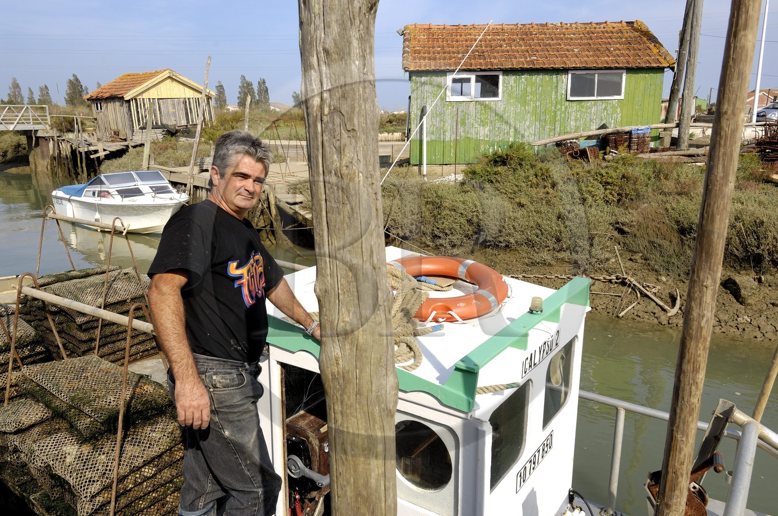 France, Charente-Maritime (17), Ile d'Oléron, le chenal d'Ors, port ostréicole