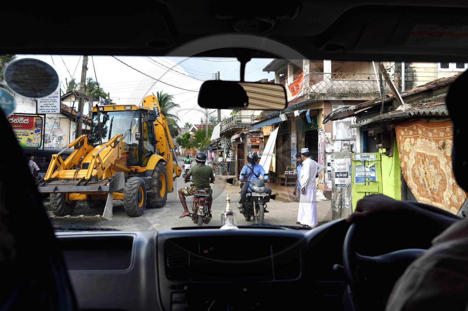 Sri Lanka, Province du Sud, Dikwella, route du temple de Wewurukannala