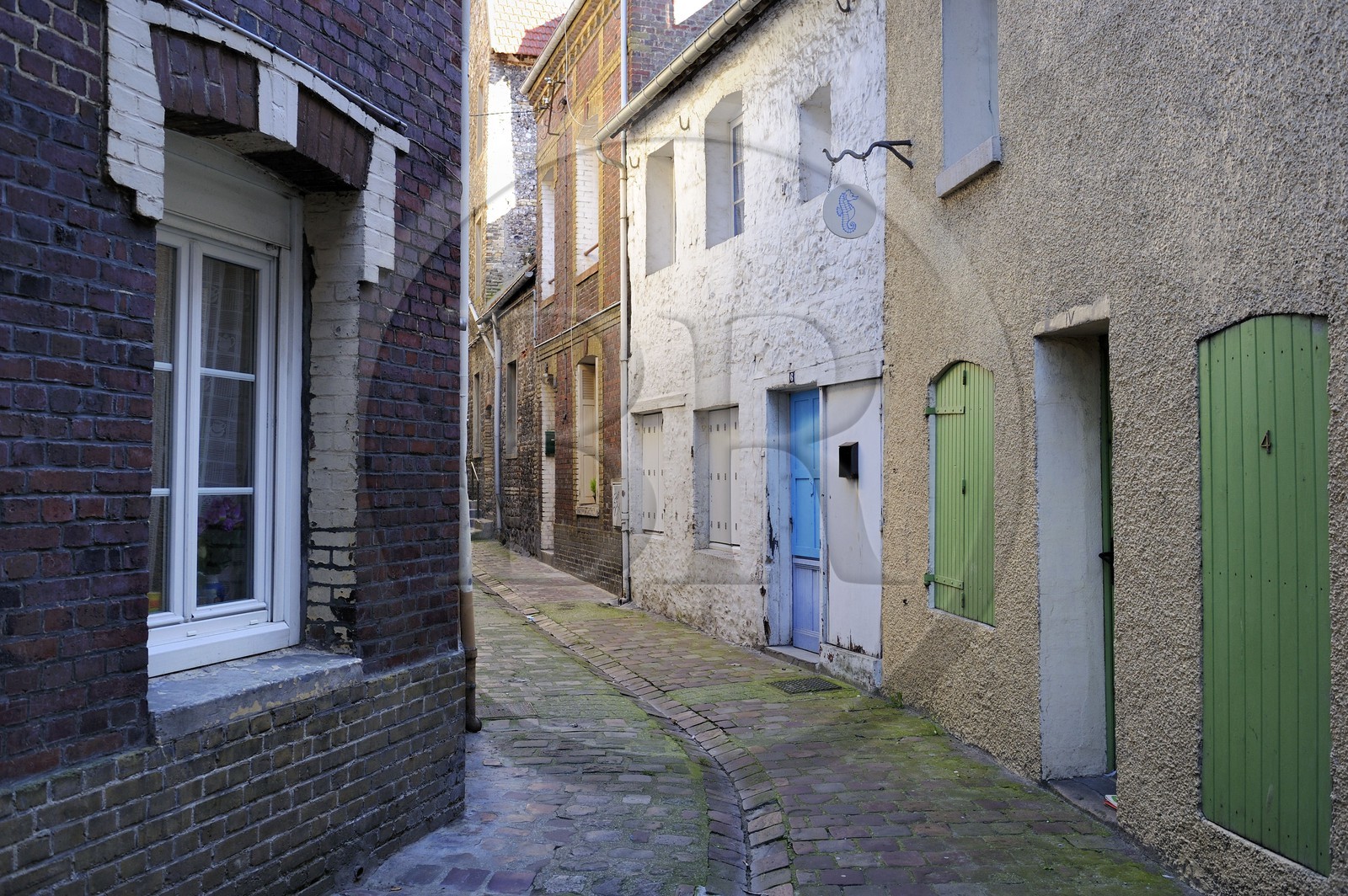France, Seine-Maritime, Dieppe, district of the Pollet, ruelle des Greves (shore alley) in the former fishermen district