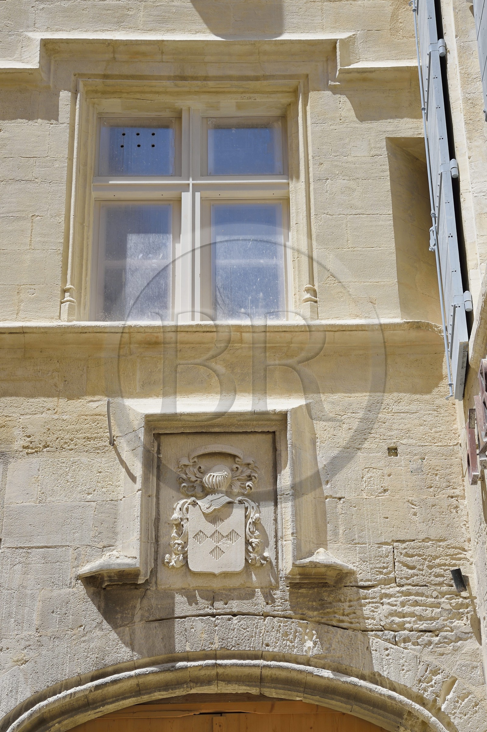 France, Bouches-du-Rhône (13), Arles, ancienne demeure des Comtes d'Arlatan de Beaumont (XVe siècle) rue sauvage