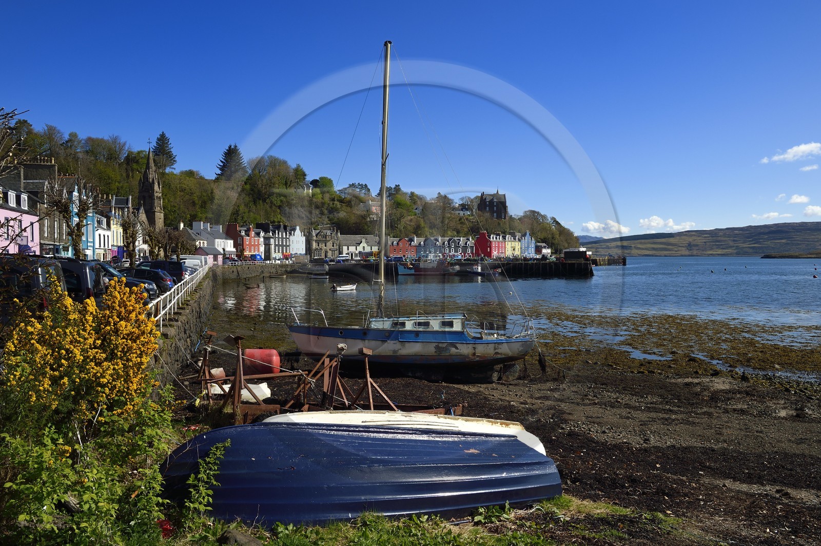 Royaume-Uni, Ecosse, Highland, Hébrides intérieures, Ile de Mull, la ville principale Tobermory et son port