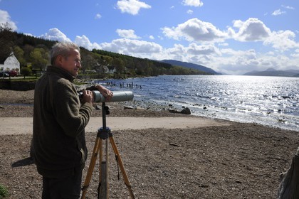 Royaume-Uni, Ecosse, région des Highlands, le Loch Ness, Steve Feltham qui chasse  Nessie depuis 1991