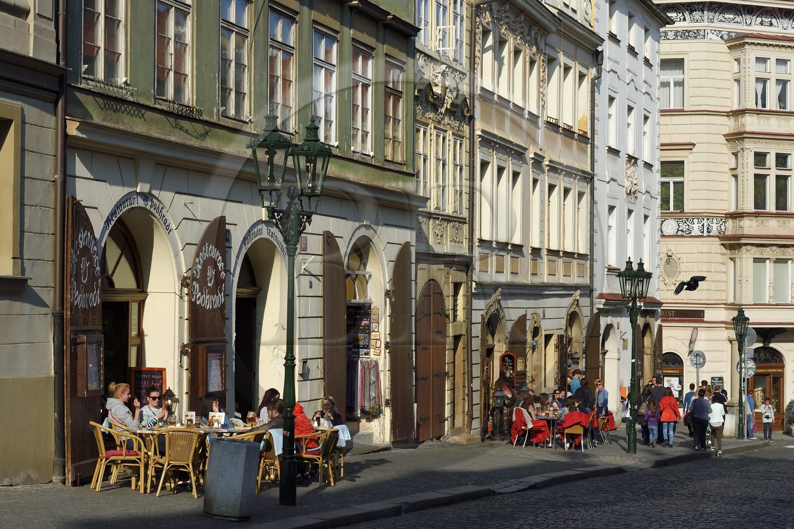 République Tchèque, Prague, centre historique classé Patrimoine Mondial de l'UNESCO, quartier Mala Strana, rue Nerudova
