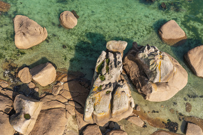 France, Côtes-d'Armor (22), Côte de Granit Rose, Trégastel, Ile Renote,  (vue aérienne)