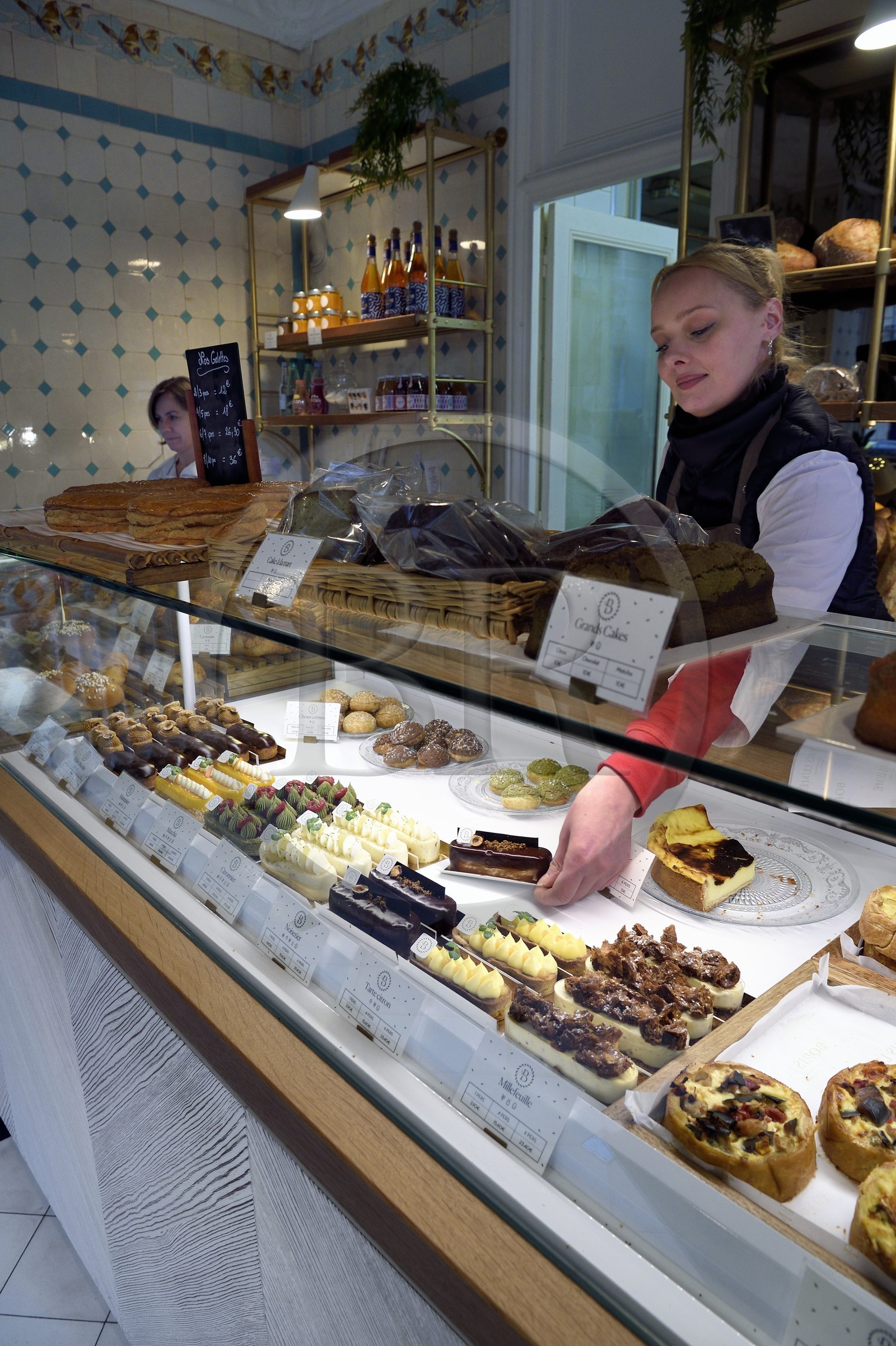 France, Paris (75), Patisserie Boulangerie Boris Lumé dans la rue Caulaincourt