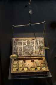 France, Paris, the Monnaie de Paris (Paris Mint) Museum, money changer box (1628)