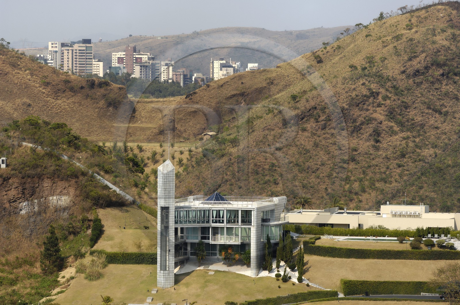Brazil, Minas Gerais state, Belo Horizonte, luxurous villa on the Mangabeiras mountains