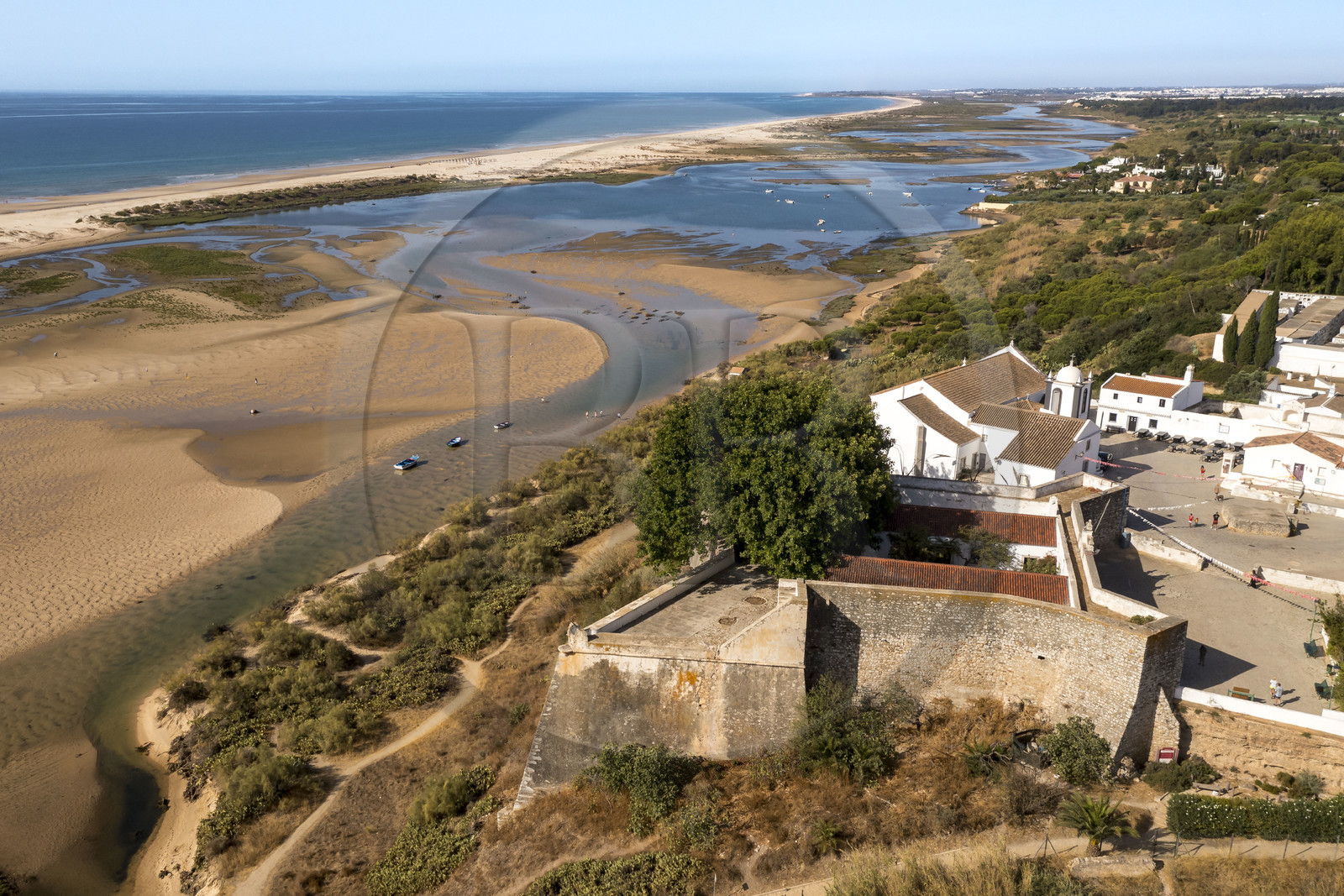 Portugal, Algarve, Ria Formosa Nature Park, Tavira, fortress of the village of Cacela Velha and the beach (aerial view)