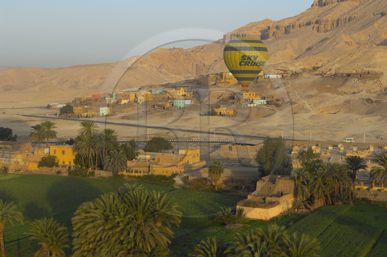 Egypt, Upper Egypt, Nile Valley, Luxor, West bank, hot air balloons flying over the Theban Necropolis (aerial view)