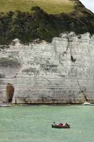 France, Seine-Maritime (76), Côte d'Albâtre, Pays de Caux, Yport, barque de pêcheurs