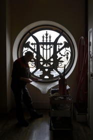 France, Paris (75), Opéra Garnier, fenêtre décorée d'une rotonde