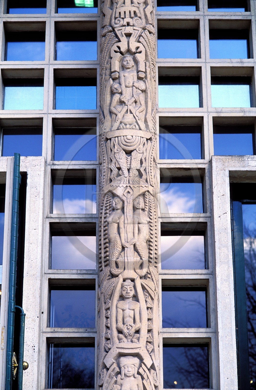 France, Paris (75), la Cité Universitaire Internationale, bâtiment d'Afrique (détail d'un bas relief )