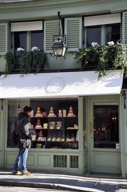France, Paris (75), Patisserie Ladurée au 21 rue Bonaparte