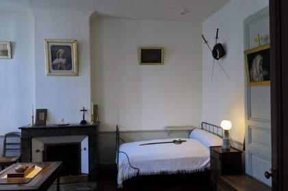 France, Charente-Maritime (17), Rochefort, maison de Pierre Loti, sa chambre