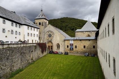 Spain, Basque Country, Navarra, Roncesvalles, stop on el Camino de Santiago (the Way of St. James), Royal Collegiate Church of Roncesvalles, Hotel Roncesvalles on the left