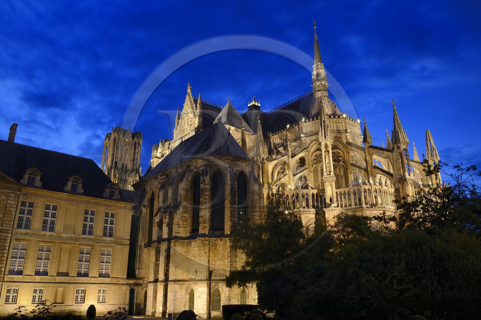 France, Marne (51), Reims, la cathédrale Notre-Dame de Reims, classée Patrimoine Mondial de l'UNESCO, vue extérieure du chevet