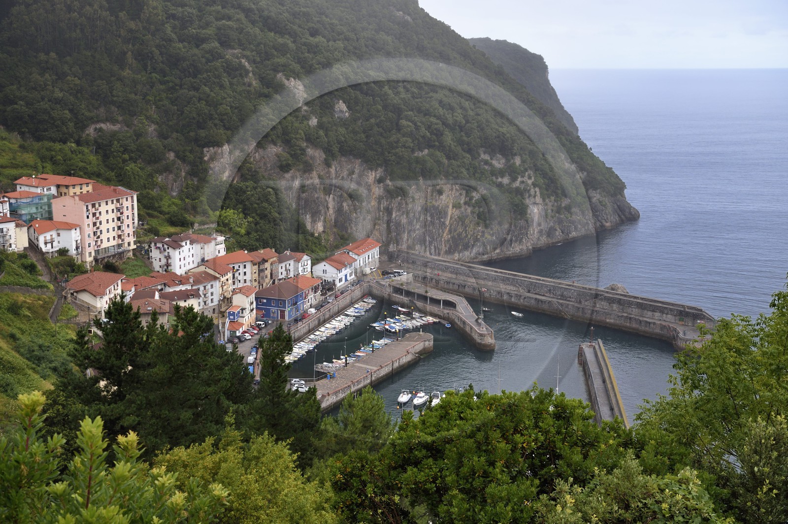 Spain, Basque Country, Vizcaya Province, Gernika-Lumo region, Elantxobe port