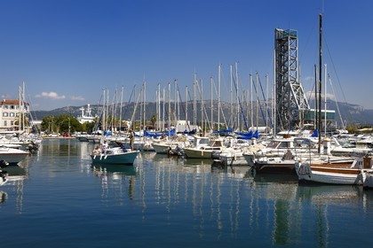 France, Var (83), La Seyne-sur-Mer, Parc de la Navale sur les anciens chantiers navals, le pont levant ou basculant