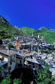 France, Alpes-Maritimes (06), vallée de la Roya, village perché de Tende