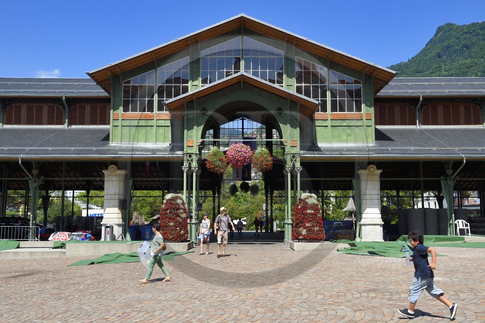 Switzerland, Canton of Vaud, Montreux, covered market hall