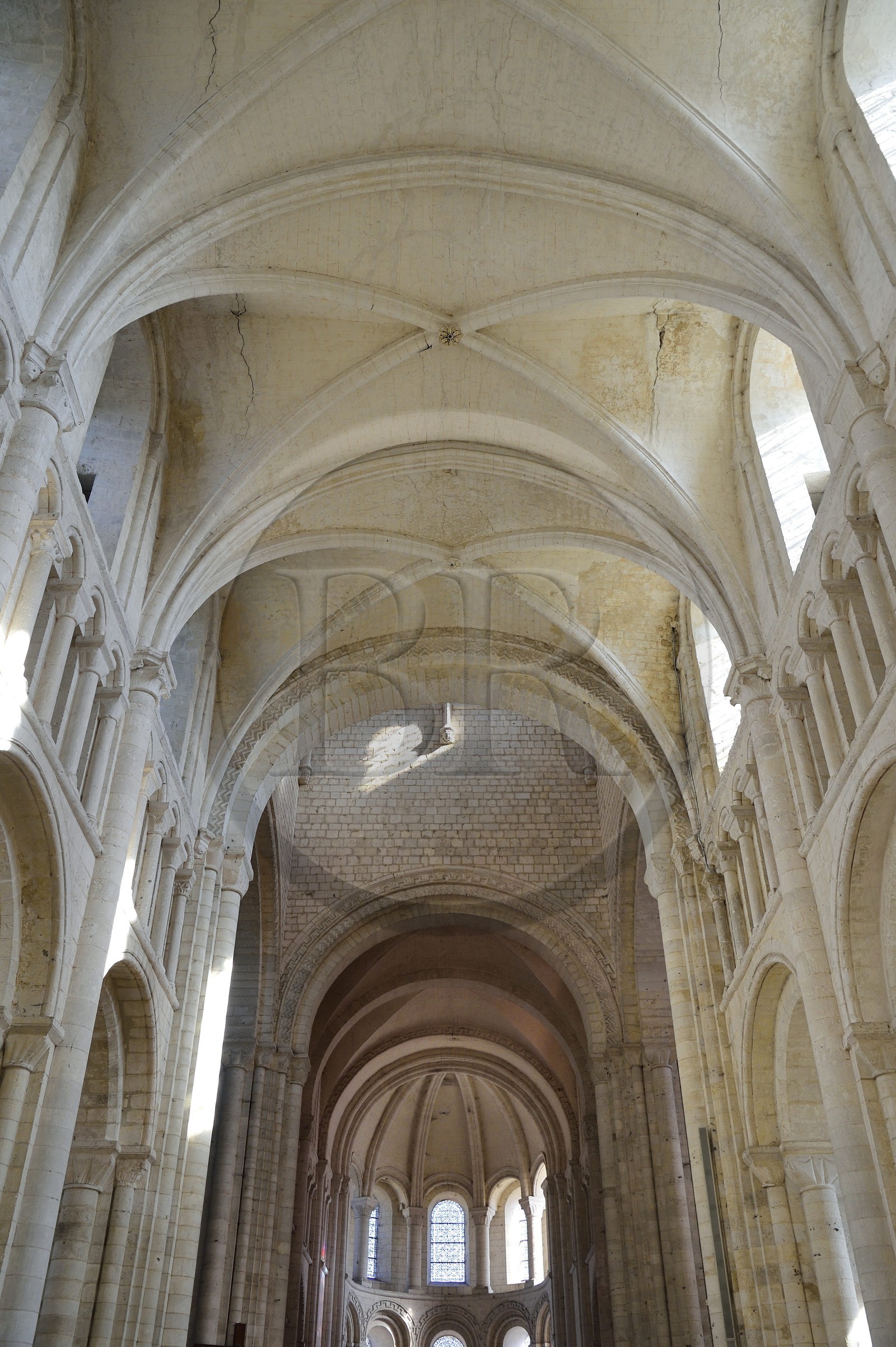 France, Seine-Maritime (76), Saint-Martin-de-Boscherville, Abbaye Saint-Georges de Boscherville du XIIe siècle, la nef de l'église abbatiale