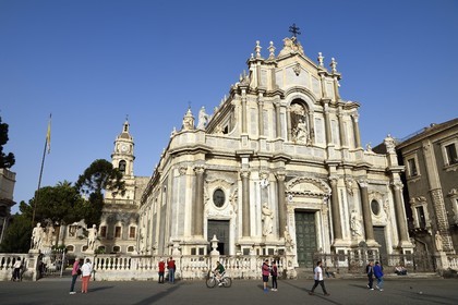 Italie, Sicile, Catane, ville baroque classée au Patrimoine Mondial de l'UNESCO, Piazza del Duomo, duomo di Sant' Agata (cathédrale Ste Agathe)