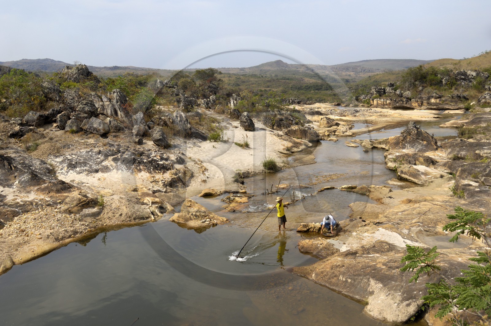 Brésil, Etat du Minas Gerais, ville de Diamantina, garimpero, prospecteur d'or dans une rivière (Route de l'or, Estrada Real)