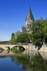 France, Moselle, Metz, Ile du Petit Saulcy, the Temple Neuf also called Eglise des allemands (the New Temple or Church of the Germans) reformed Prostestant Shrine and the Pont des Roches bridge over the canalized River Moselle banks