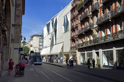 France, Bas-Rhin (67), Strasbourg, rue de la Haute Montée, le grand magasin Printemps modernisé