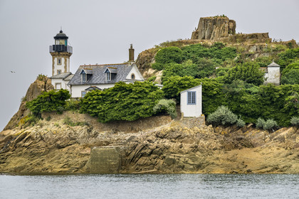 France, Finistère (29), Baie de Morlaix, Carantec, l'Ile Louët et son phare