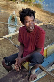 Philippines, Calamian Islands dans le nord de Palawan, Uson Island dans la baie de Coron, village de Barangay Lajala, Lando Magahon, pêcheur Tagbanua d'algues