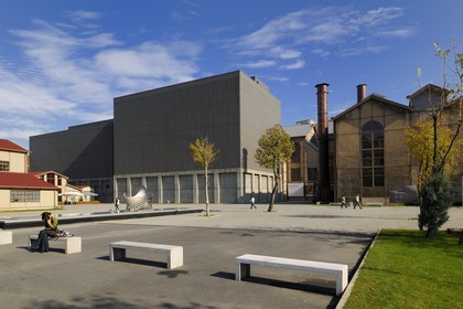 Turquie, Istanbul, l'université et le centre d'art contemporain Santralistanbul des architectes turcs Emre Arolat, Nevzat Sayin, Ihsan Bilgin et Han Tümertekin