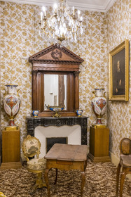 France, Hérault (34), Montpellier, centre historique appelé l’Ecusson, Hotel de Varenne, hotel particulier datant de l'époque médiévale et abritant le Musée du Vieux Montpellier, reconstitution du bureau à la mairie de monsieur Jules Pagézy, personnalité politique majeur de la ville au XIXème siècle