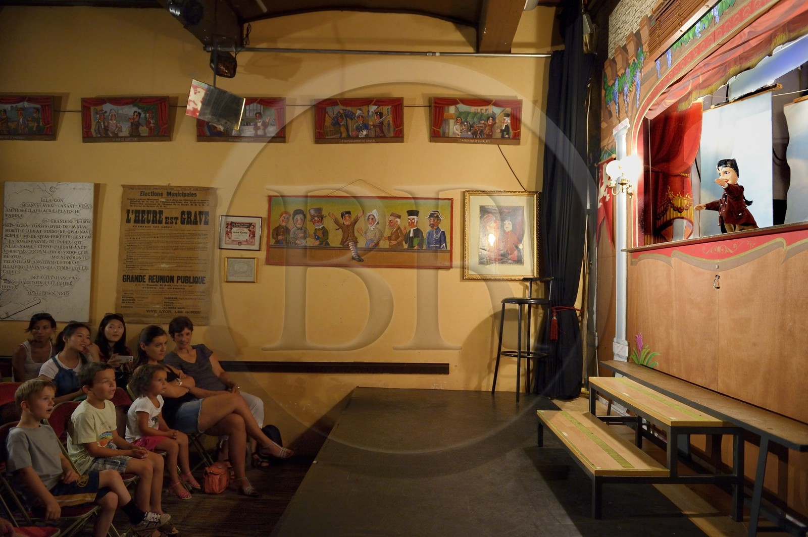 France, Rhône (69), Lyon, site historique classé Patrimoine Mondial de l'UNESCO, Vieux Lyon, quartier Saint-Georges, place de la Trinité, le Théatre la Maison de Guignol