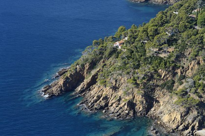 France, Var (83), Corniche des Maures, le Cap Cavalaire-sur-Mer (vue aérienne)