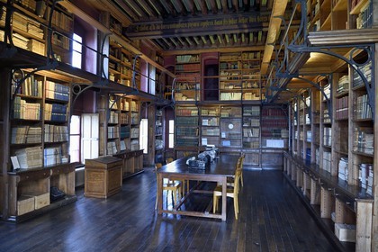 France, Pyrénées-Atlantiques (64), la côte du Pays-Basque, Hendaye, chateau d'Abbadia construit en 1870 par Eugène Viollet-le-Duc pour Antoine d'Abbadie d'Arrast, la bibliothèque