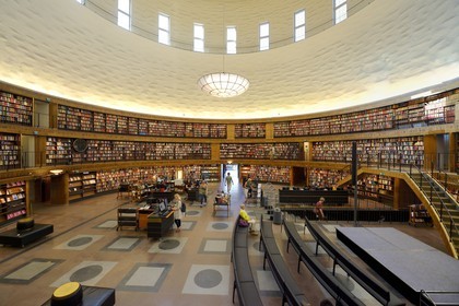 Suède, Stockholm, la bibliothèque publique de Stockholm (Stockholms stadsbibliotek) de 1928 par l'architecte suédois Gunnar Asplund, l'intérieur de la rotonde