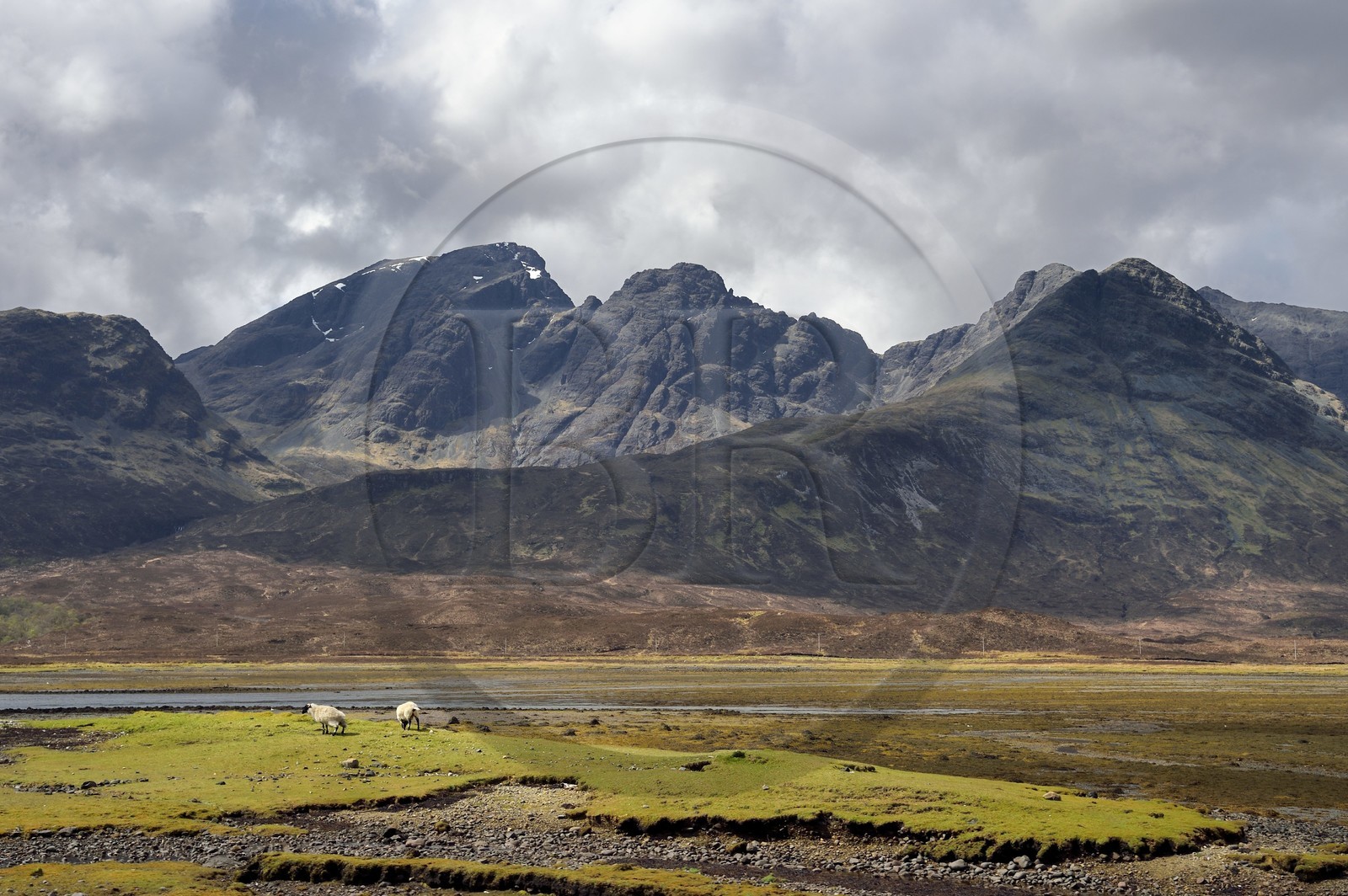 United Kingdom, Scotland, Highlands, Hebrides, Isle of Skye, Loch Slapin towards Torrin and the Blaven mountain